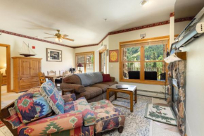 5949 Hidden River Lodge Condo